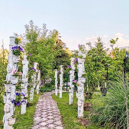 Paradise Garden Willa Sarajewo